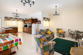 Traditional Maltese Stone Apartment with 2 Balconies - Close to St Thomas Bay & Munxar Path